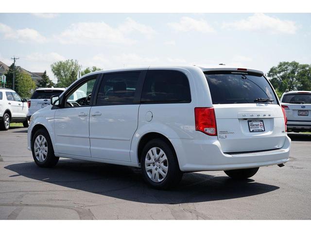 Photo of 2017 White Knuckle Clearcoat Dodge Grand Caravan
