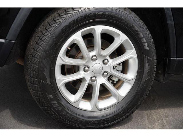 Photo of 2021 Diamond Black Jeep Grand Cherokee