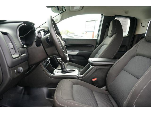 Photo of 2022 Summit White Chevrolet Colorado