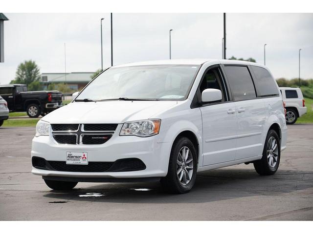 Photo of 2016 Bright White Clearcoat Dodge Grand Caravan