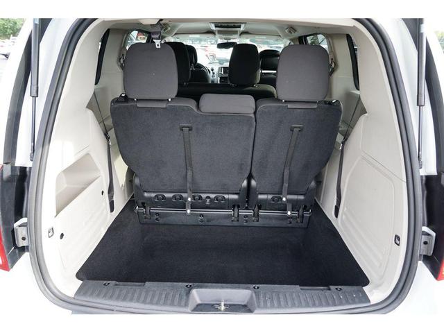 Photo of 2017 White Knuckle Clearcoat Dodge Grand Caravan