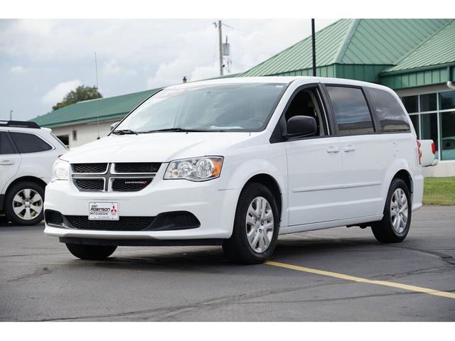Photo of 2017 White Knuckle Clearcoat Dodge Grand Caravan