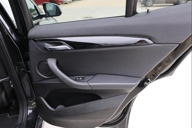 Photo of 2022 BLACK BMW X2