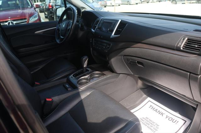 Photo of 2017 Crystal Black Pearl Honda Ridgeline