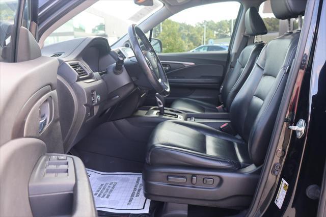 Photo of 2017 Crystal Black Pearl Honda Ridgeline