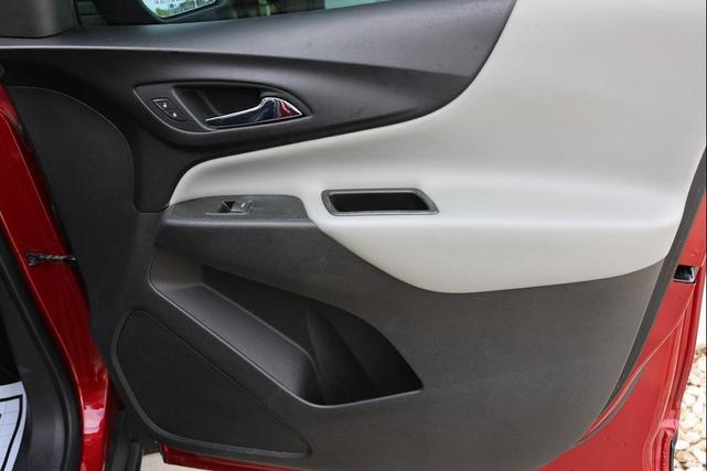 Photo of 2018 Cajun Red Tintcoat Chevrolet Equinox