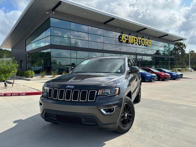 Photo of 2018 Granite Crystal Metallic Clearcoat Jeep Grand Cherokee