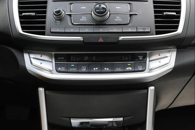 Photo of 2014 Tiger Eye Pearl Honda Accord