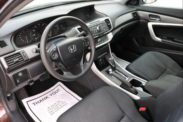Photo of 2014 Tiger Eye Pearl Honda Accord
