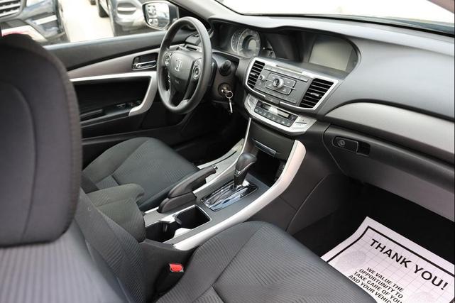 Photo of 2014 Tiger Eye Pearl Honda Accord