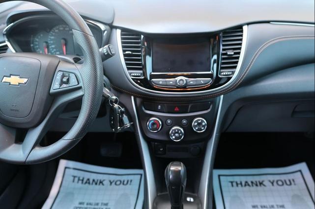 Photo of 2022 Silver Ice Metallic Chevrolet Trax