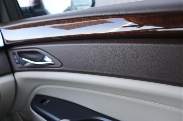 Photo of 2016 Crystal Red Tintcoat Cadillac SRX