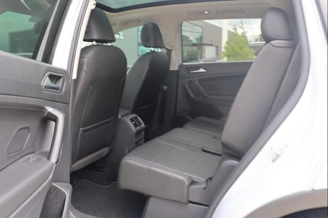 Photo of 2019 Platinum Gray Metallic Volkswagen Tiguan