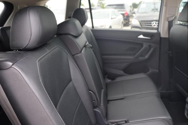 Photo of 2019 Platinum Gray Metallic Volkswagen Tiguan