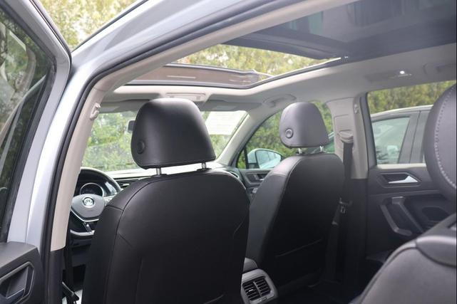 Photo of 2019 Platinum Gray Metallic Volkswagen Tiguan