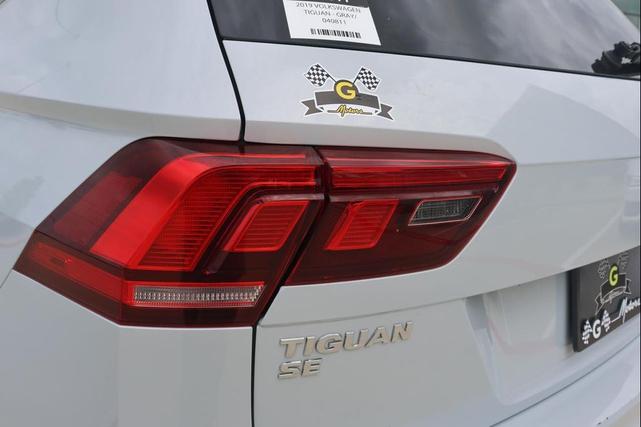 Photo of 2019 Platinum Gray Metallic Volkswagen Tiguan