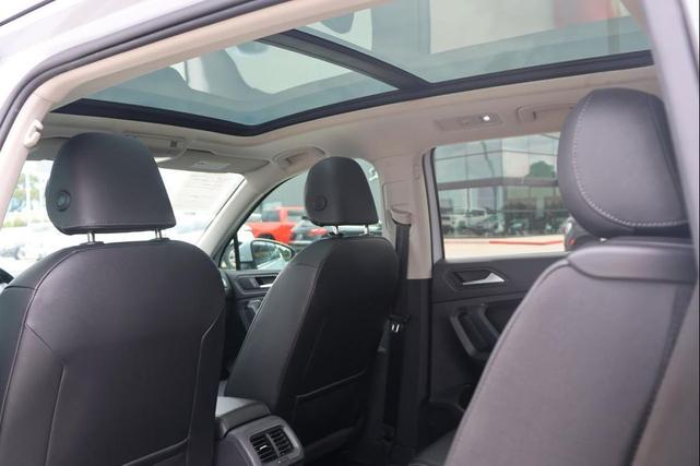 Photo of 2019 Platinum Gray Metallic Volkswagen Tiguan