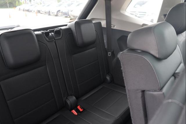 Photo of 2019 Platinum Gray Metallic Volkswagen Tiguan