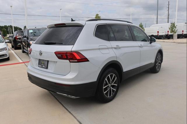 Photo of 2019 Platinum Gray Metallic Volkswagen Tiguan