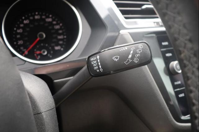 Photo of 2019 Platinum Gray Metallic Volkswagen Tiguan