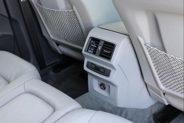 Photo of 2019 WHITE Audi Q5