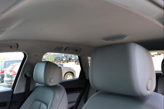 Photo of 2019 WHITE Audi Q5
