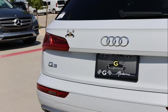 Photo of 2019 WHITE Audi Q5