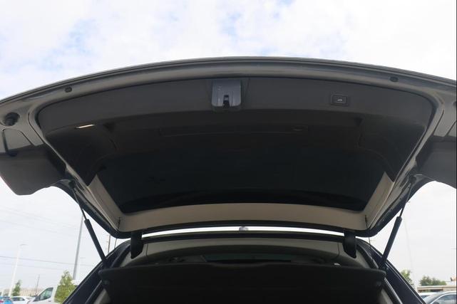 Photo of 2015 GRAY Audi Q5