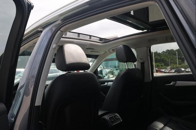 Photo of 2015 GRAY Audi Q5