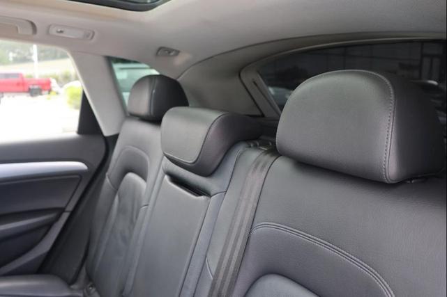Photo of 2015 GRAY Audi Q5