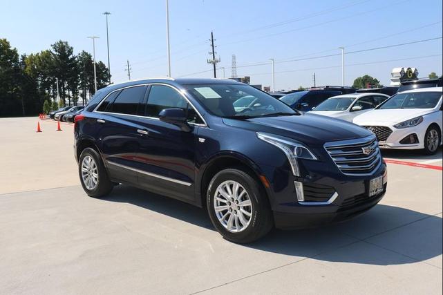 Photo of 2017 BLUE Cadillac XT5