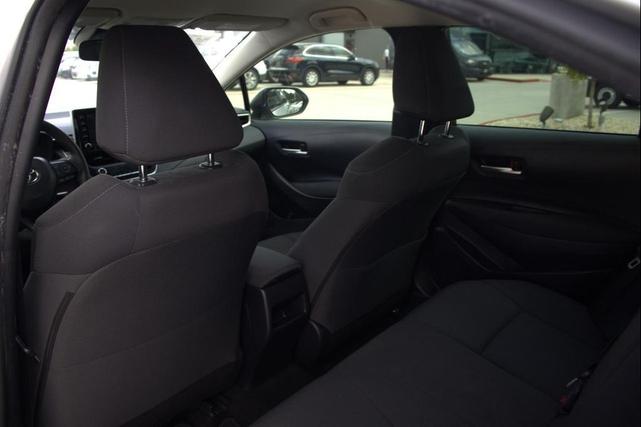 Photo of 2020 Classic Silver Metallic Toyota Corolla