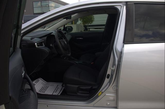 Photo of 2020 Classic Silver Metallic Toyota Corolla