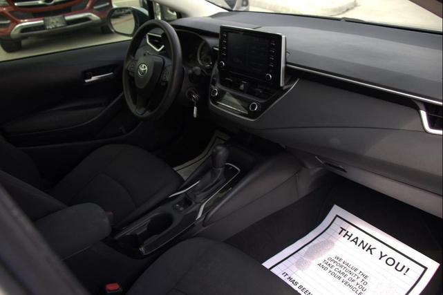 Photo of 2020 Classic Silver Metallic Toyota Corolla