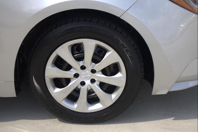 Photo of 2020 Classic Silver Metallic Toyota Corolla