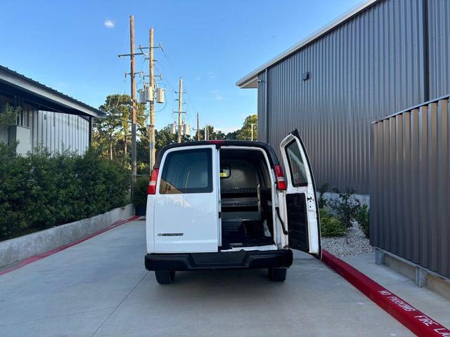 Photo of 2018 Summit White Chevrolet Express 2500