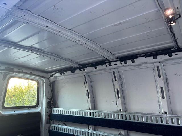 Photo of 2018 Summit White Chevrolet Express 2500