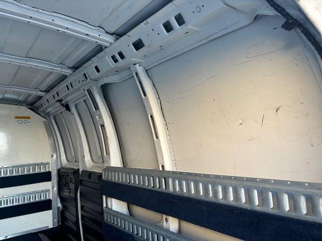 Photo of 2018 Summit White Chevrolet Express 2500
