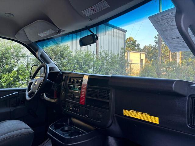 Photo of 2018 Summit White Chevrolet Express 2500