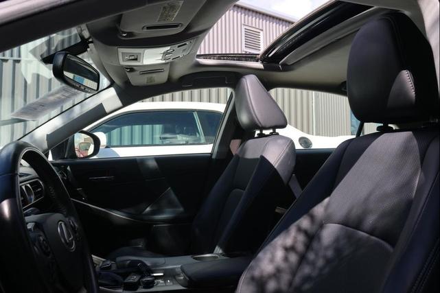 Photo of 2014 Obsidian Lexus IS 250