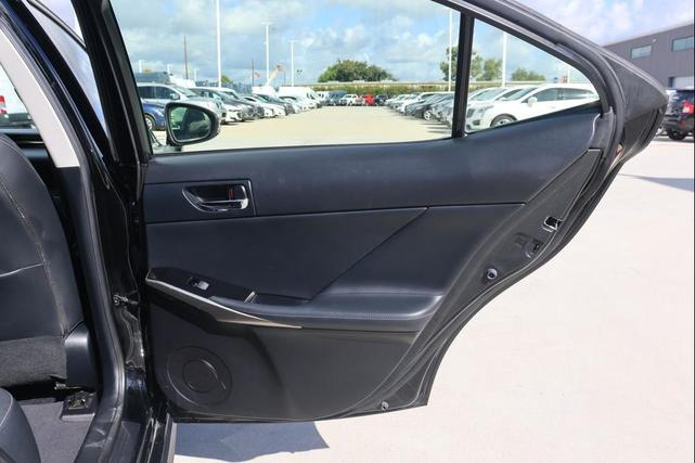 Photo of 2014 Obsidian Lexus IS 250
