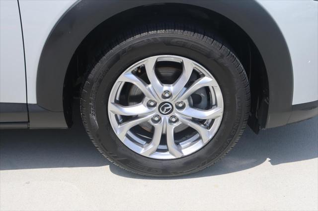 Photo of 2016 Ceramic Silver Metallic Mazda CX-3