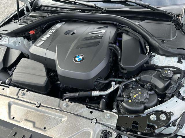 Photo of 2025 Alpine White BMW 330