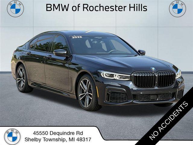 Photo of 2022 Carbon Black Metallic BMW 740