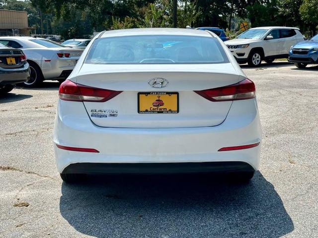Photo of 2018 Quartz White Pearl Hyundai ELANTRA