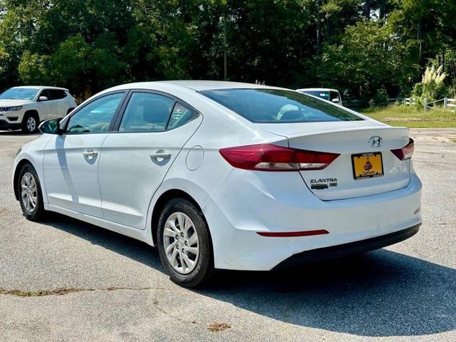 Photo of 2018 Quartz White Pearl Hyundai ELANTRA