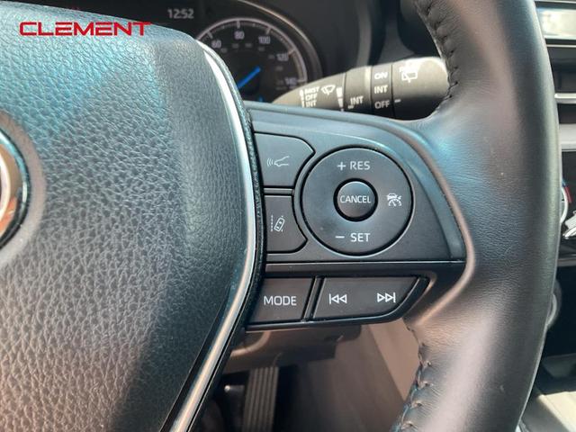 Photo of 2024 Black Toyota Venza