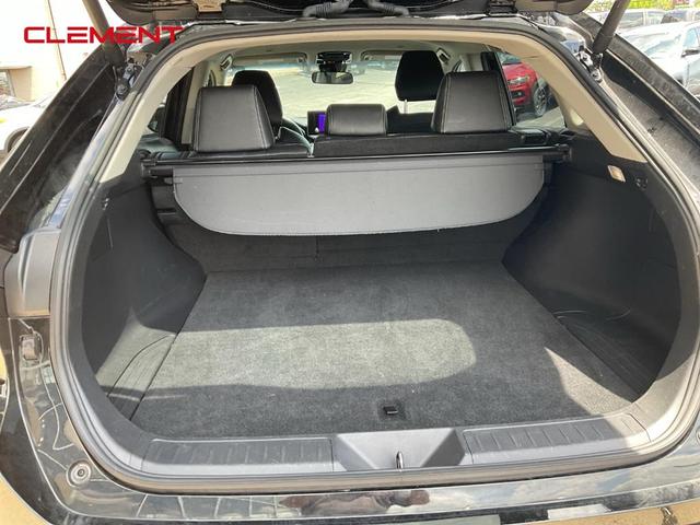 Photo of 2024 Black Toyota Venza