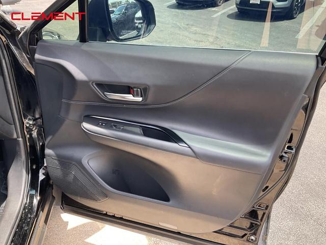 Photo of 2024 Black Toyota Venza