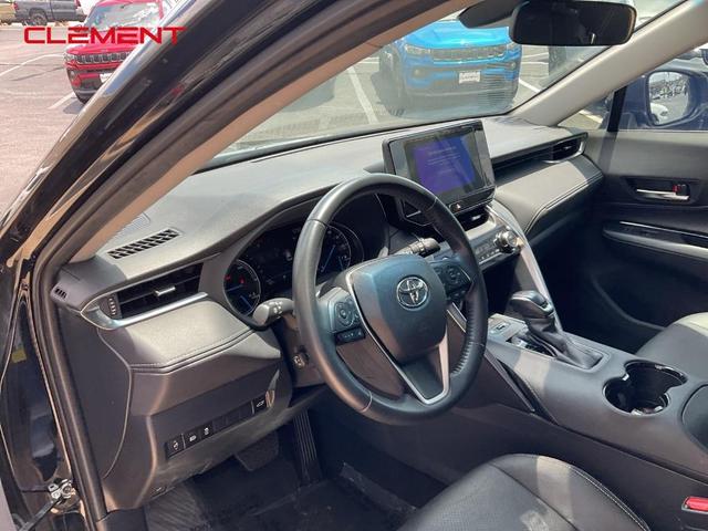 Photo of 2024 Black Toyota Venza